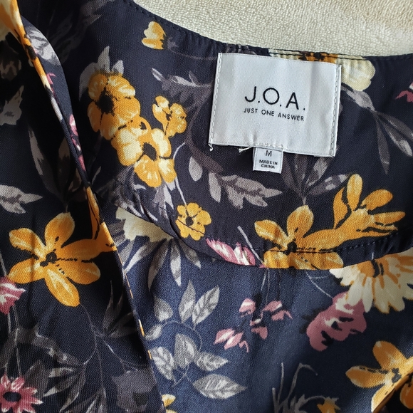 JOA Short Ruffle Sleeve Floral Wrap Blouse - Picture 2 of 4